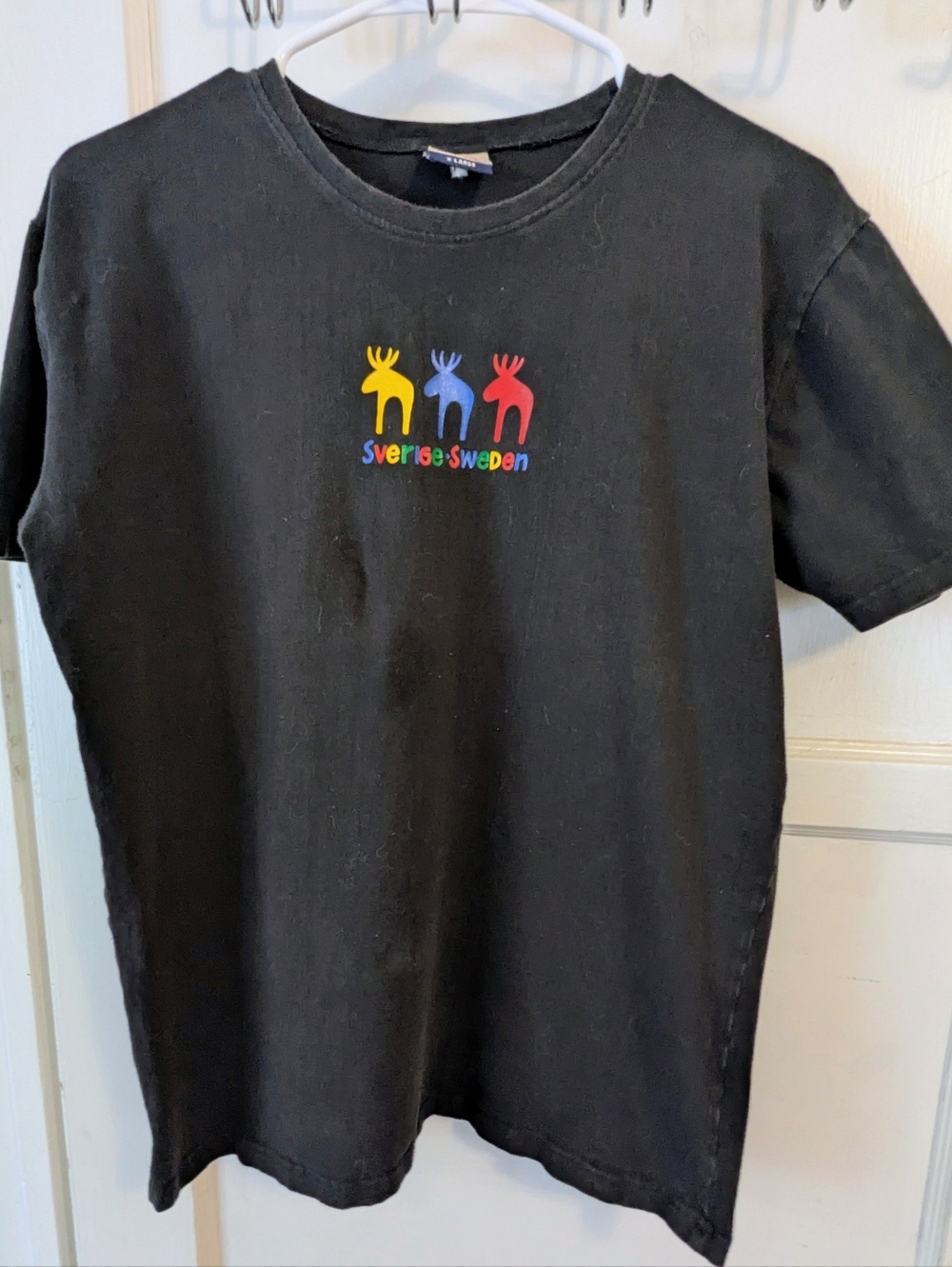 Sweden lovers!  Kid (or small adult) Black Sverige Sweden Graphic Tee, XL